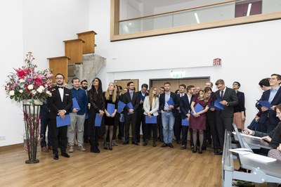 Überreichung der Promotionsurkunden