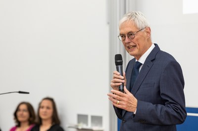 Begrüßung und Ansprache des Dekans, Prof. Dr. Wofgang Weidner