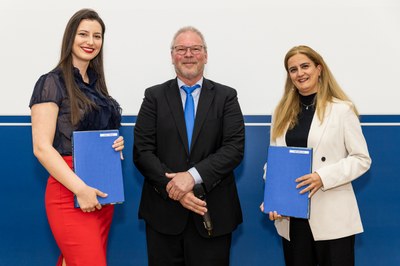 Doctors of Philosophy with distinction
