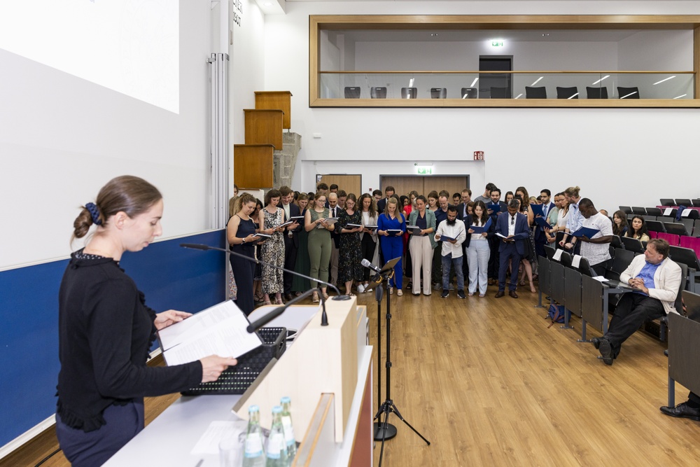 Verpflichtung auf das Genfer Gelöbnis, Frau PD Dr. Paula KESCHENAU