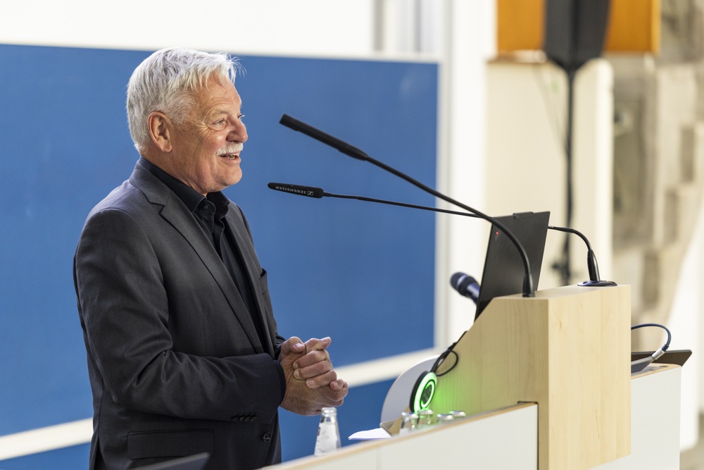 Begrüßung und Ansprache des Dekans, Prof. Dr. Jürgen Lohmeyer