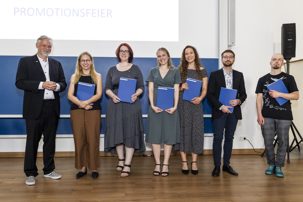 Überreichung der Promotionsurkunden