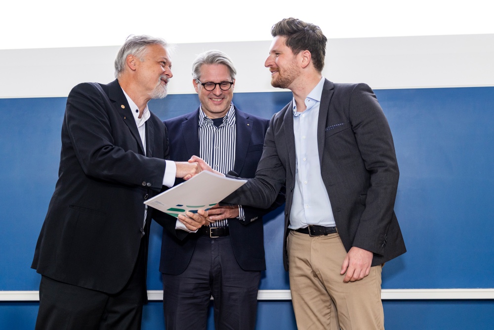 Verleihung des Graduierten-Preises 2025 der Novartis-Stiftung für therapeutische Forschung an Herrn Dr. Julian Musa.