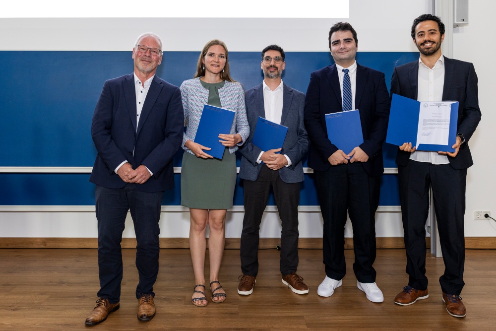 Überreichung der Ph.D.-Urkunden