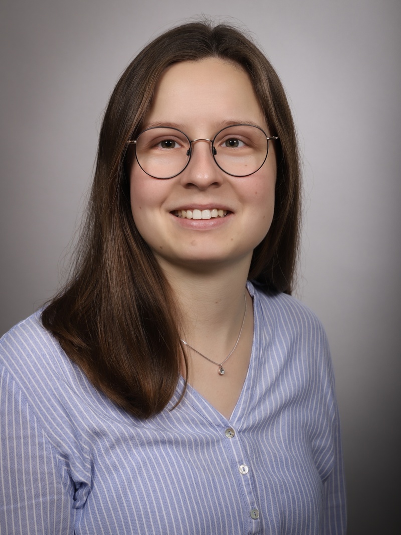 Lisa Gauger.jpg