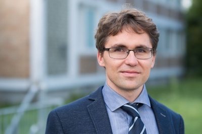 Prof. Dr. Peter Jedlička