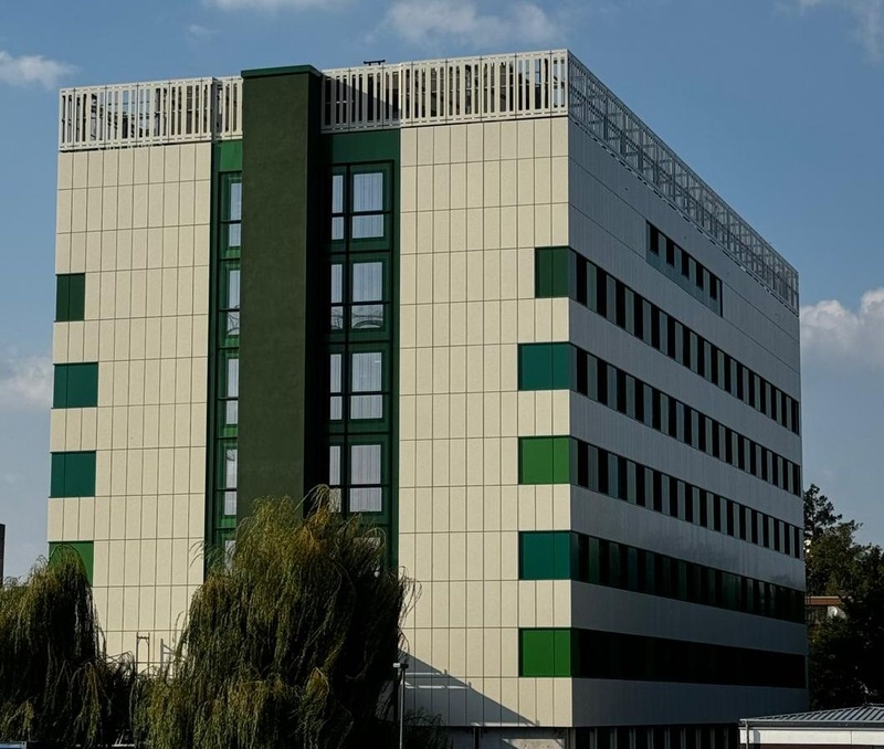 Institut_neu3.jpg
