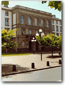 Unihauptgebäude