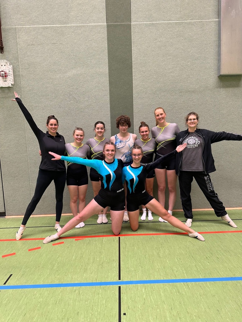 Lies, Jana_Gruppenbild_DHM Trampolinturnen.jpg