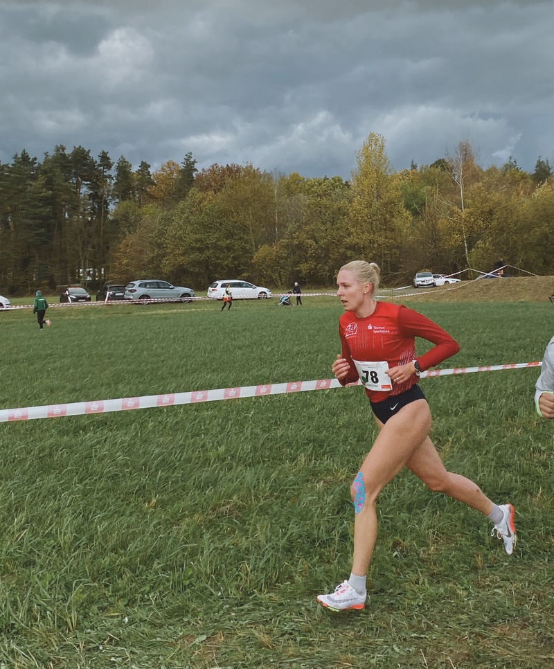 Emma Lucia Graf bei der DHM Crosslauf 2023