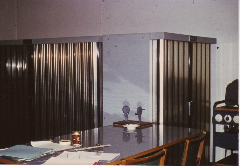 Z23: Elektronikschrank