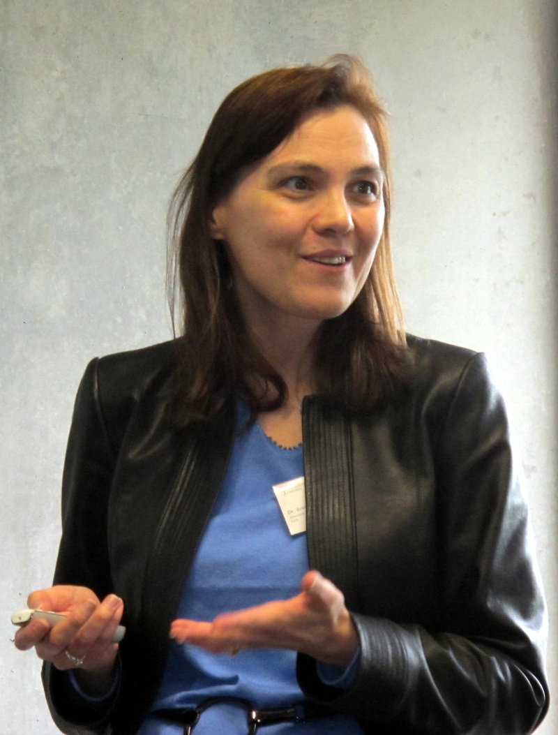 Anne Houdusse May 2013