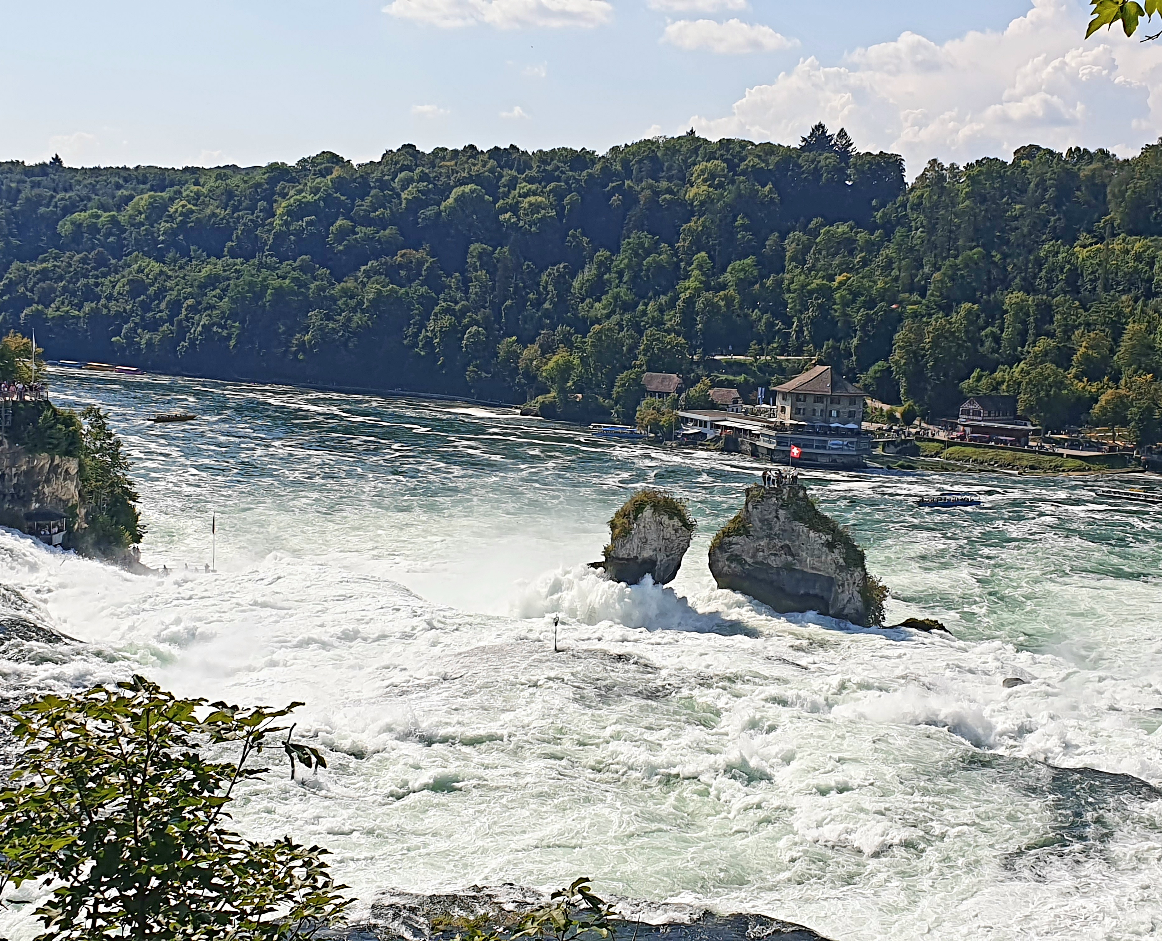 7.) Rhine_falls
