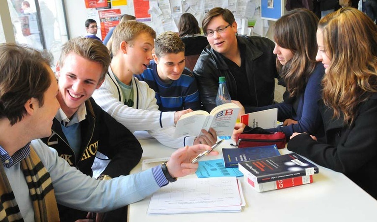 Studierendengruppe.jpg