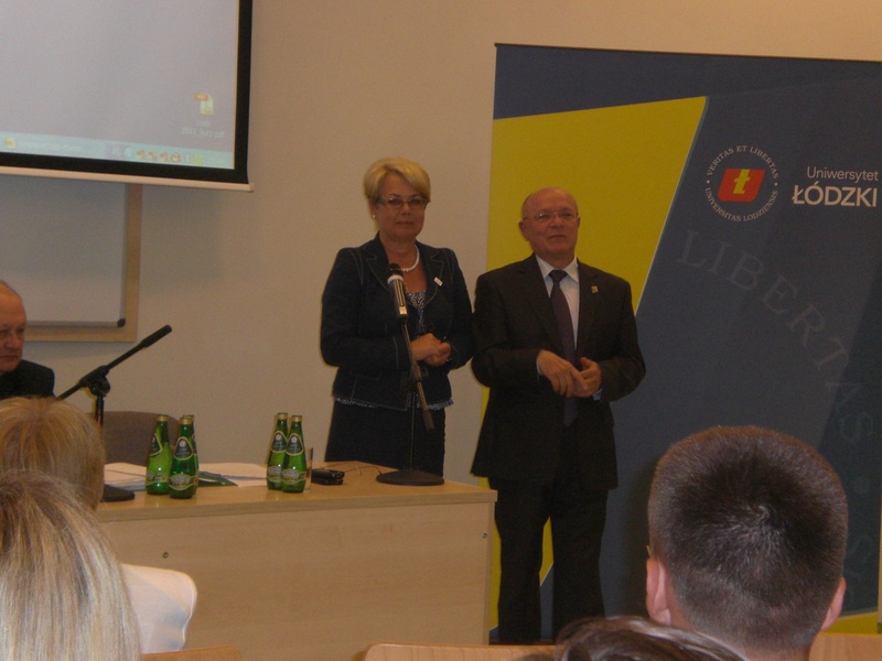 Jolanta Chełmińska, Voivod of the Lodz Region, with Prof. Weigt at the Opening Plenary session