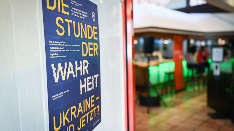 copy_of_StundederWahrheit_9.6.22_1.jpg