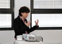 Infov. Ein Land - zwei Perspektiven - 12062012 (1).jpg