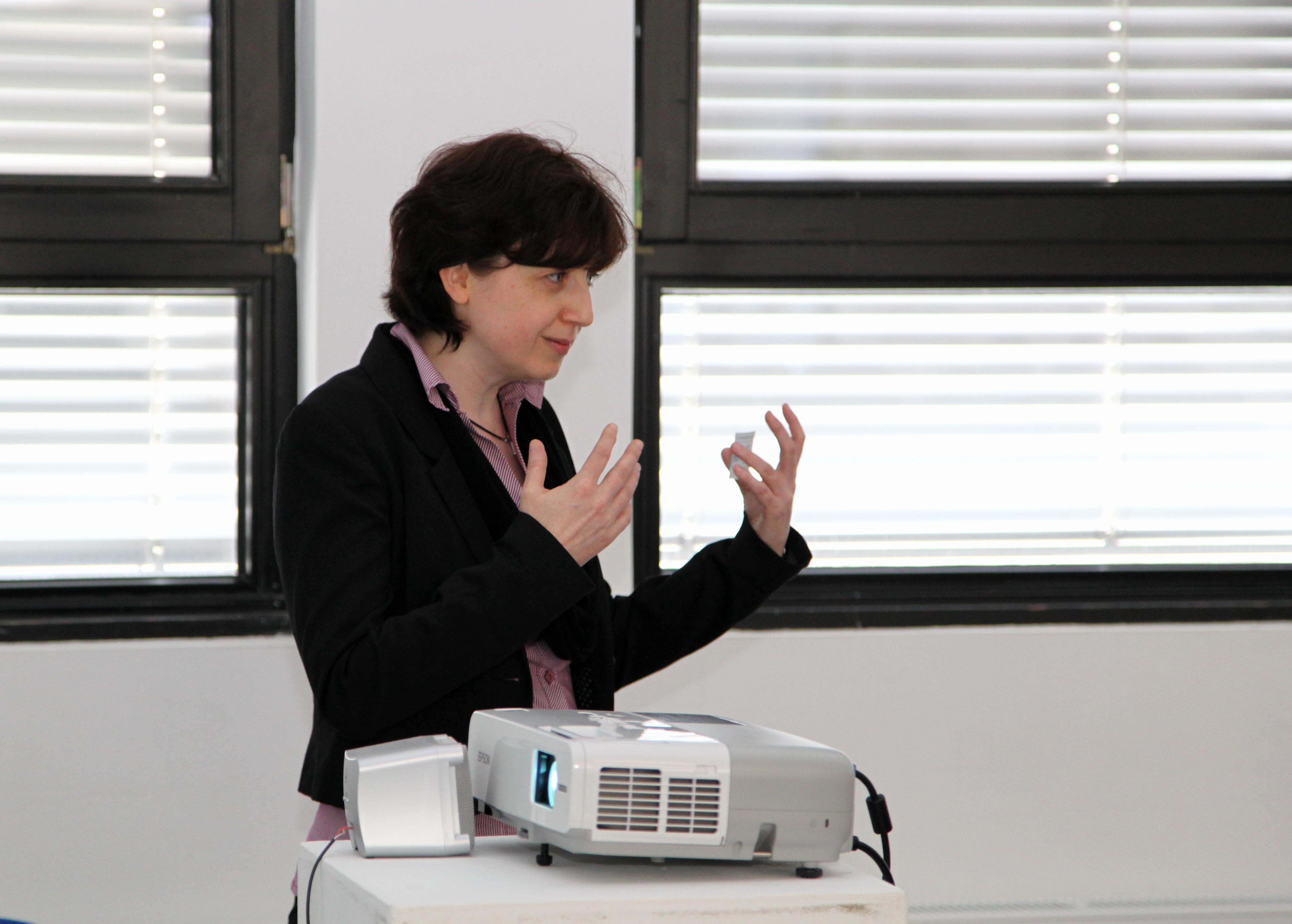 Infov. Ein Land - zwei Perspektiven - 12062012 (1).jpg