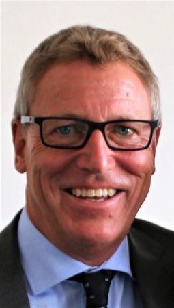 Portrait des Projektleiters. Zu sehen ist Professor Doktor Jürgen Kurtz