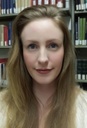 Portrait der Projektleiterin. Zu sehen ist Doktor Claudia Schmieder