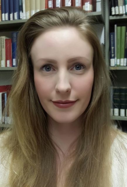 Portrait der Projektleiterin. Zu sehen ist Doktor Claudia Schmieder