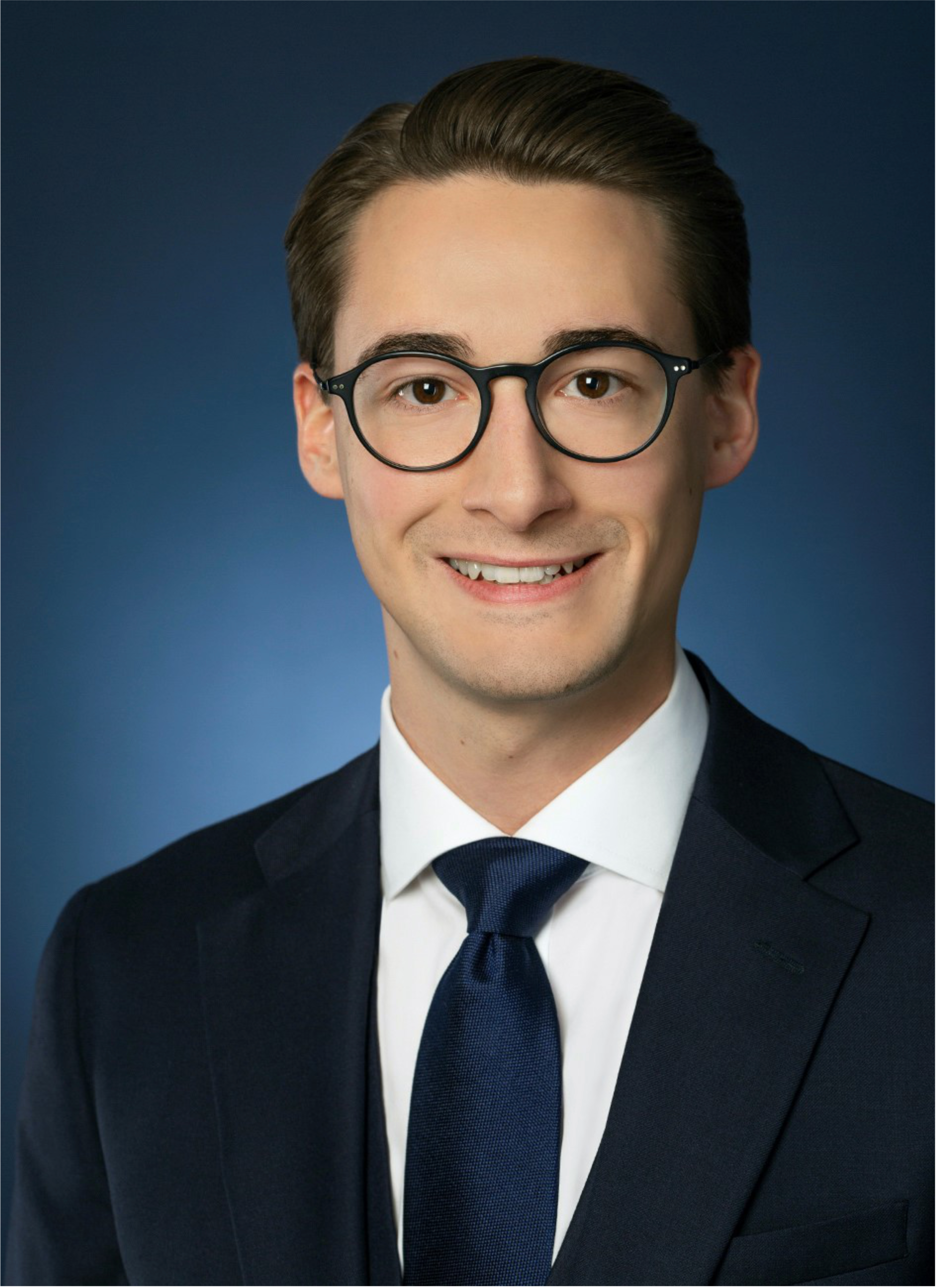 Portrait des Projektmitarbeiters. Zu sehen ist Henning Schütz