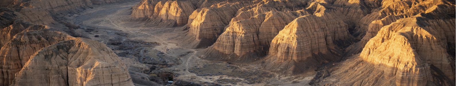 You see rocks in Kasakhstan2