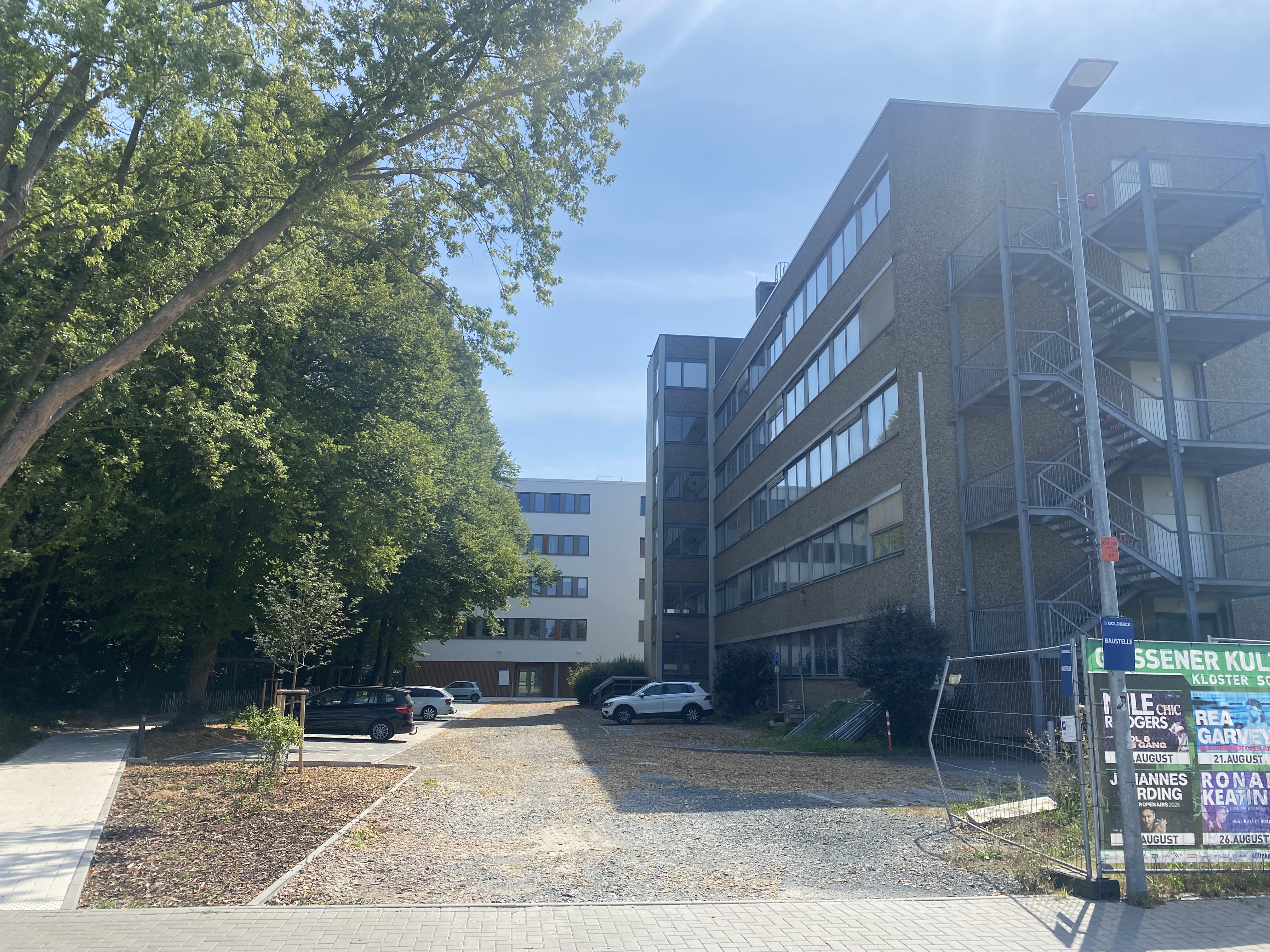 Straßenansicht.jpeg