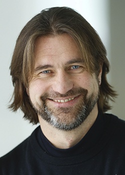 People_0002_andreas_dreuw.jpg ...