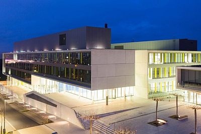 Neues Chemiegebäude. Foto: Rolf K. Wegst