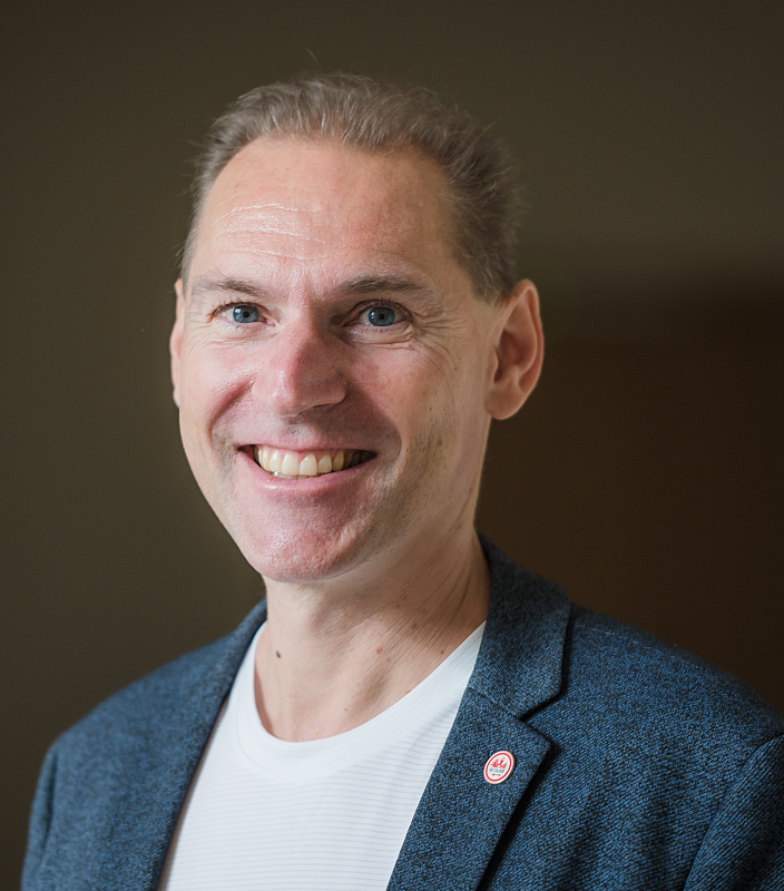 Henning Peters