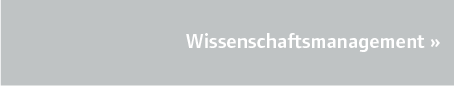 Kachel: Rechteck in Farben der PE die auf Unterseite Wissenschaftsmanagementt verlinkt / Tile: Square in HRD colors linking to the page Science Management