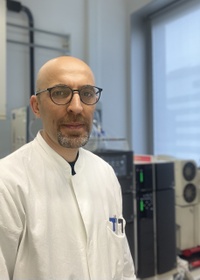Dr. Emre Karakus