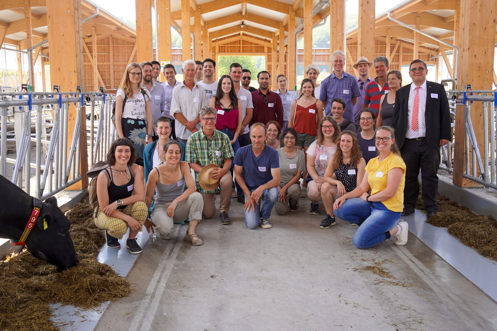 Eröffnung des Forschungsstalls im Rahmen des LOEWE-Schwerpunkts "GreenDairy" auf dem Gladbacherhof (Bild: JLU / Claret Canelon)