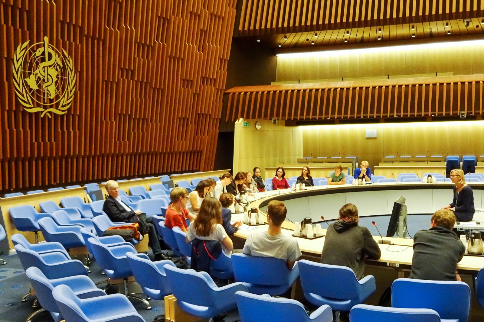 Exkursion im Rahmen des Schwerpunktcurriculums „Global Health“ des Fachbereichs Medizin nach Genf zur Weltgesundheits-organisation (WHO) (Bild: Global Health / Michael Knipper)