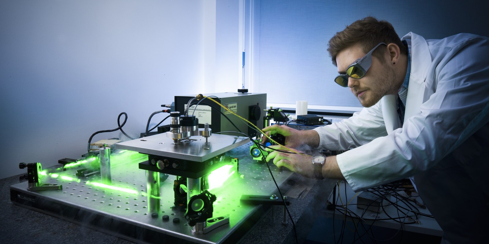 Batterieforschung an der JLU für die Energietransformation der Zukunft (Bild: Jan-Michael Hosan / Hessen schafft Wissen)