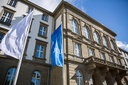 hauptgebaude.jpg