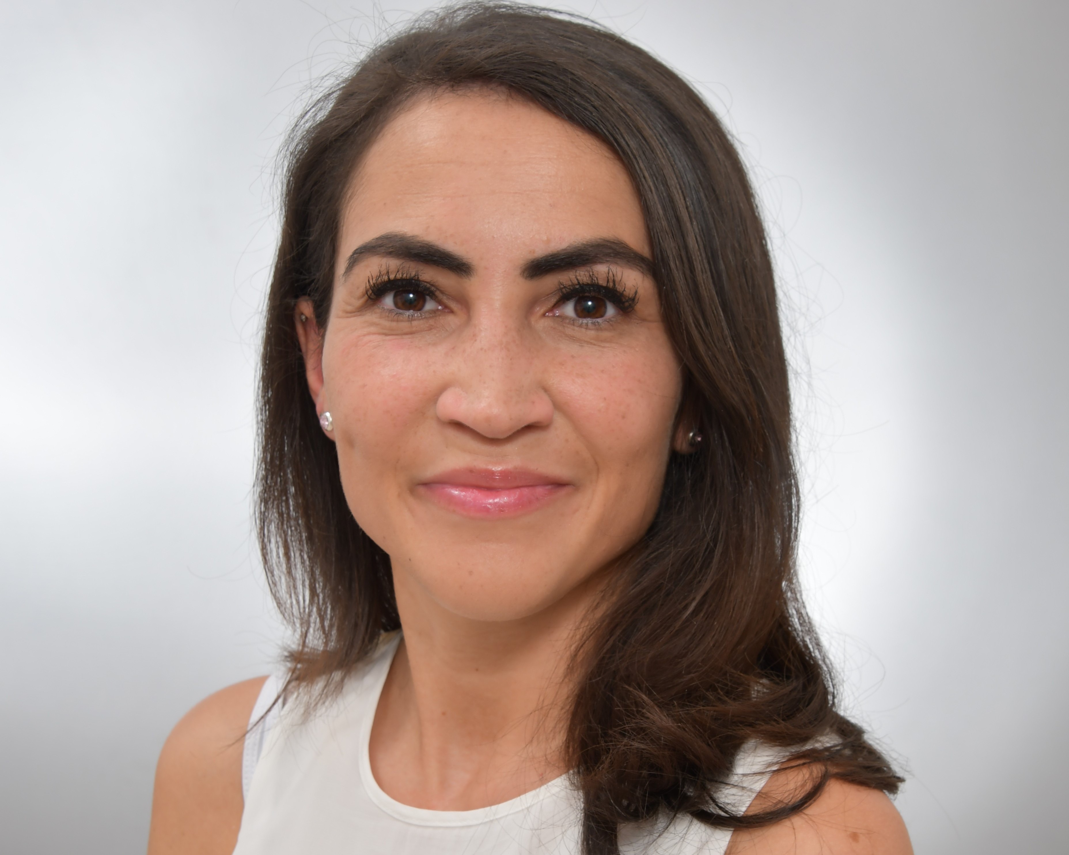 Derya Almez-Gräff2.jpg