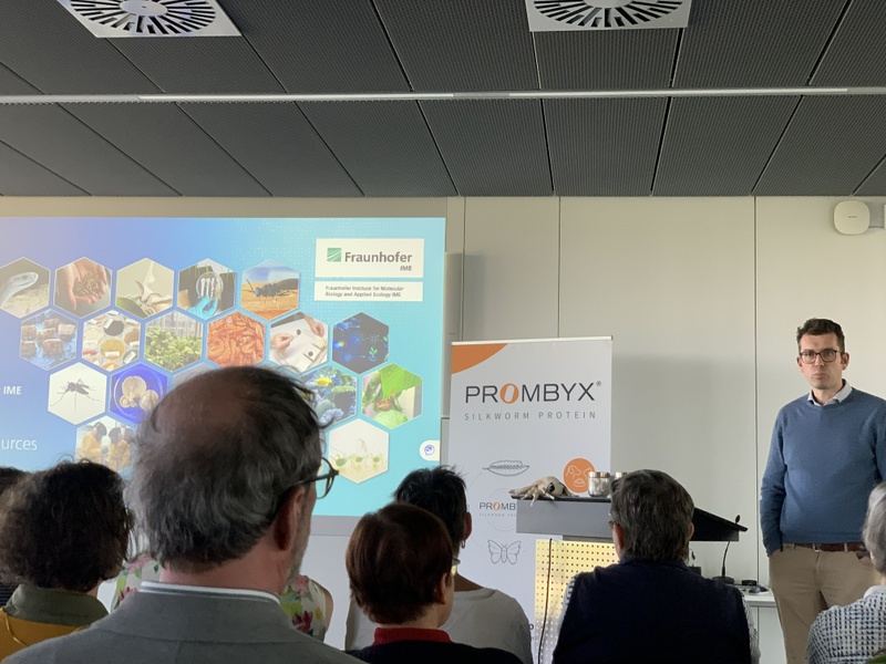 Alumni-Führung Fraunhofer_Vortrag Rühl_S. Bromann.jpg