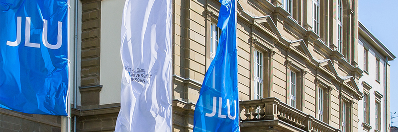 Hauptgebäude JLU - Foto: Sebastian Ringleb