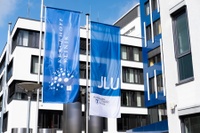 Campus Kerckhoff Fahnen
