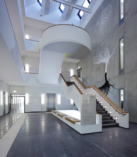 Medizinisches Forschungszentrum Foyer