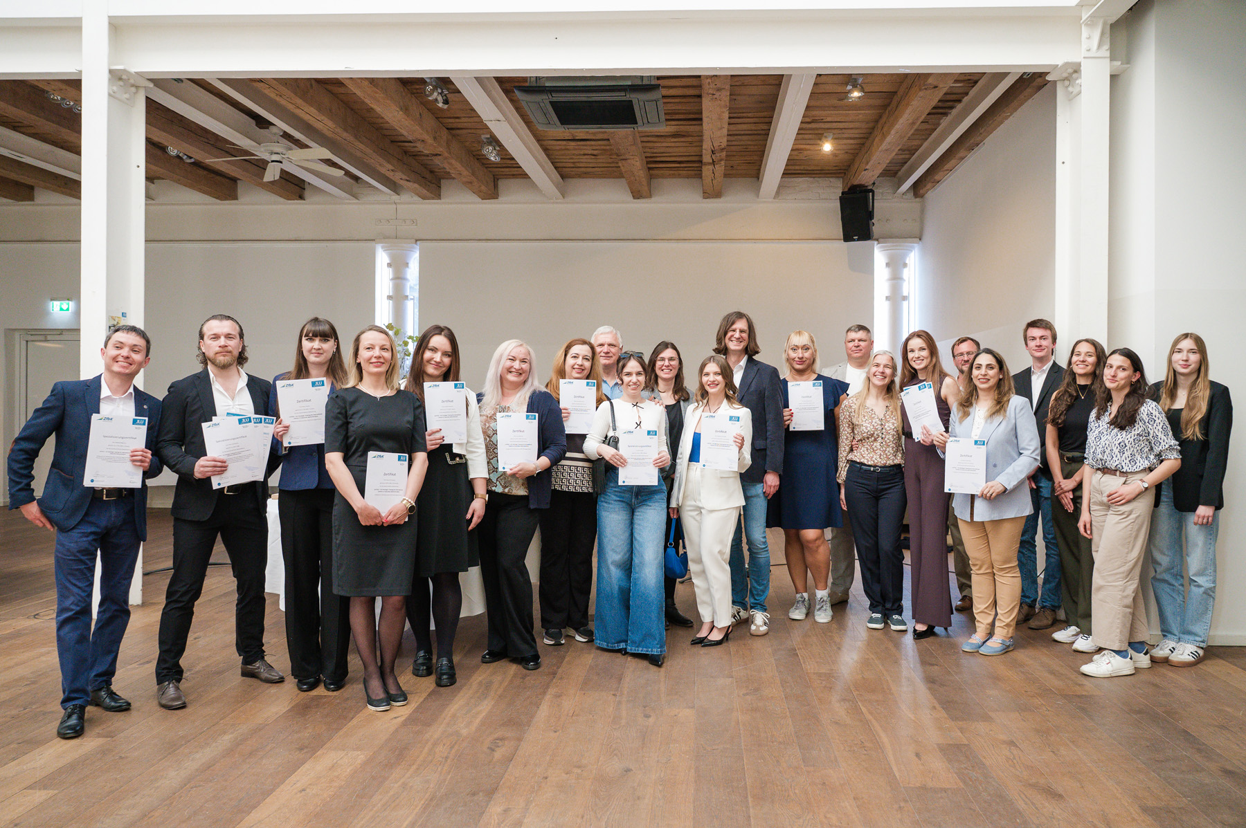PM52-26 Zertifikatsübergabe JuSTICE_FotoFriese.jpg