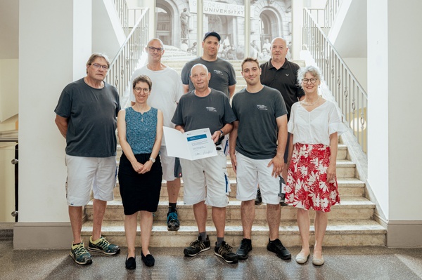 Gruppenfoto 6 Männer und 2 Frauen