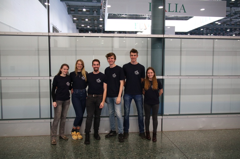 PM THM 24-07 HybridLaunch Teamfoto.JPG