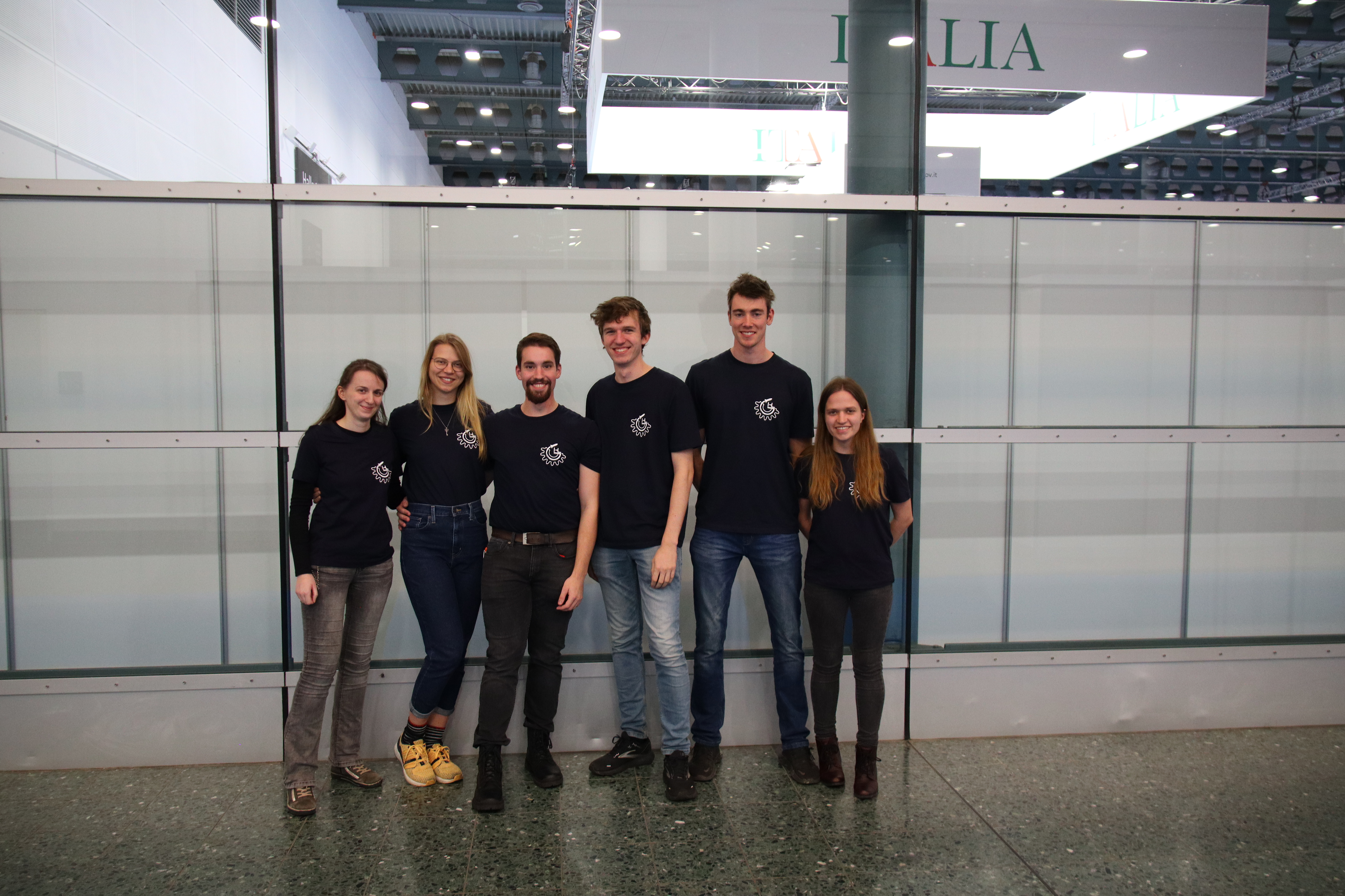 PM THM 24-07 HybridLaunch Teamfoto.JPG