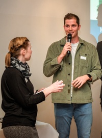 Ruderer Marc Weber im Gespräch mit Lena Schalski. Foto: Katrina Friese