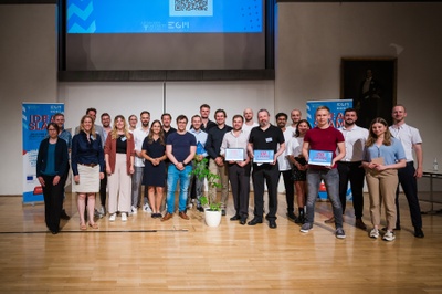Alle Teams, Jurymitglieder, Moderatorin und Beteiligte des Abends freuten sich über eine gelungene Veranstaltung. Foto: ECM/Katrina Friese