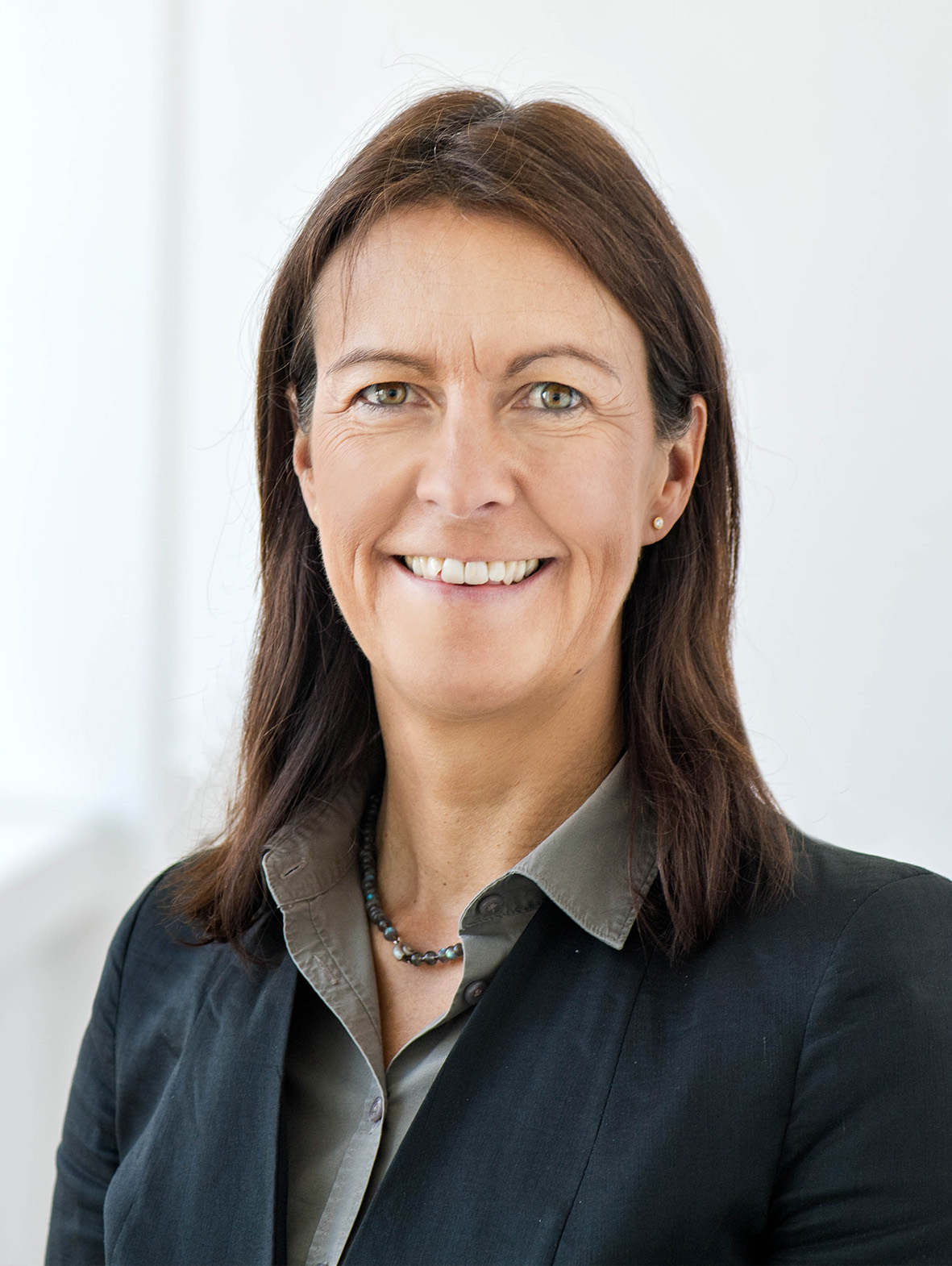 Dr. Christine Burscheidt
