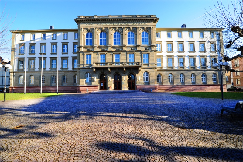 JLU Hauptgebaeude F. Möller